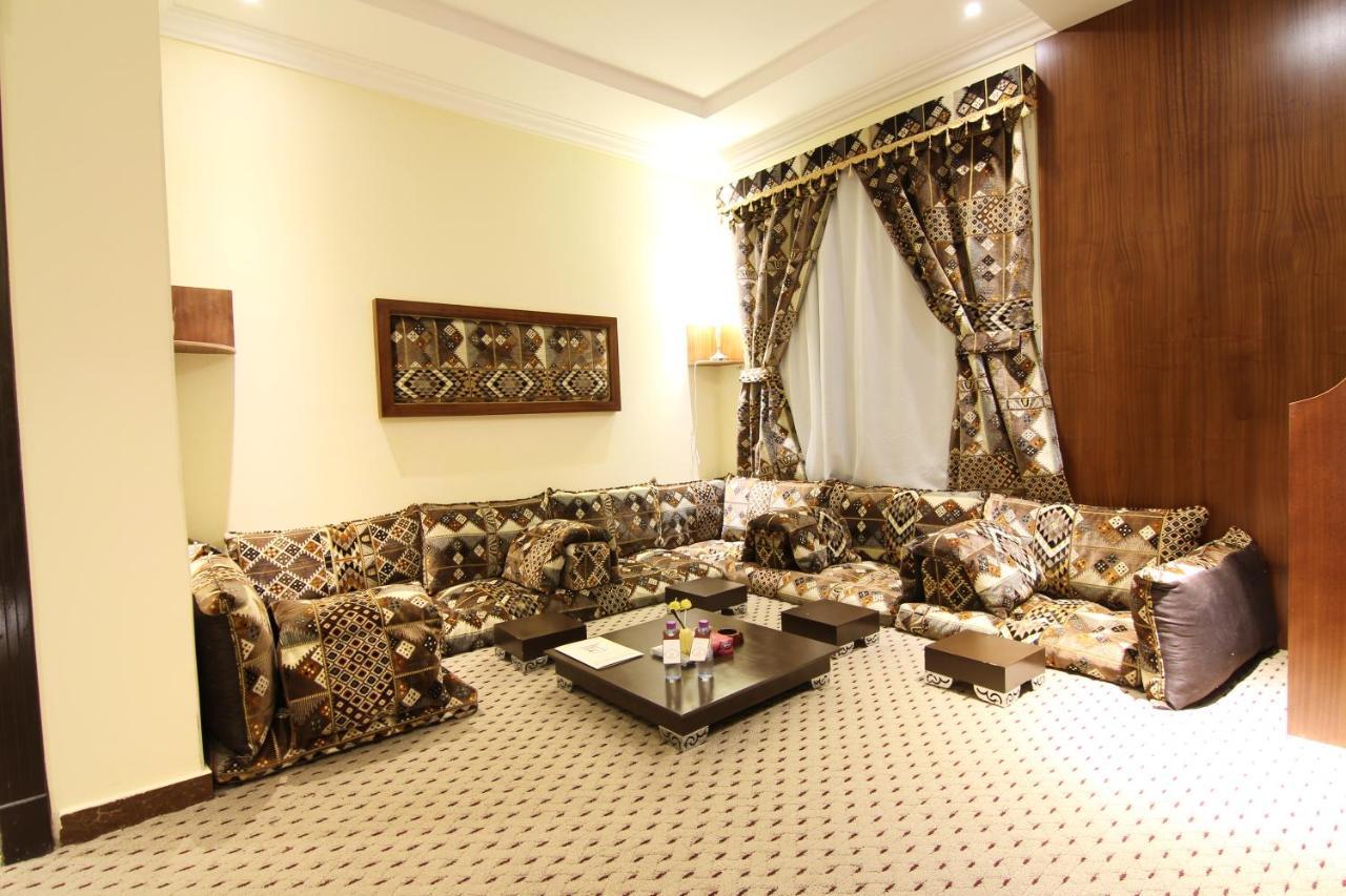 هذا منزلى الحمراء الرياض المظهر الخارجي الصورة